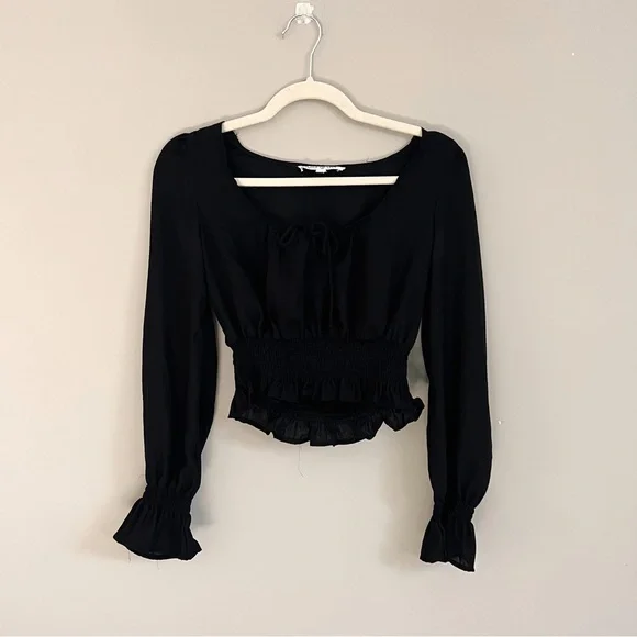 Black Cinched Waist Blouse - Picture 2 of 4